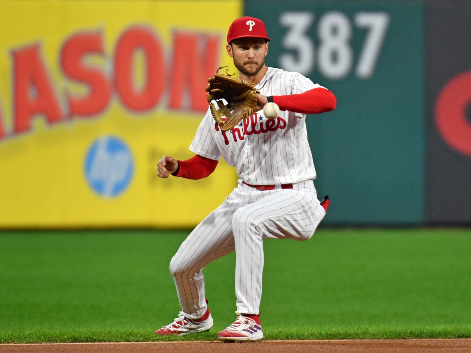 Justin Turner exits game after being hit by pitch