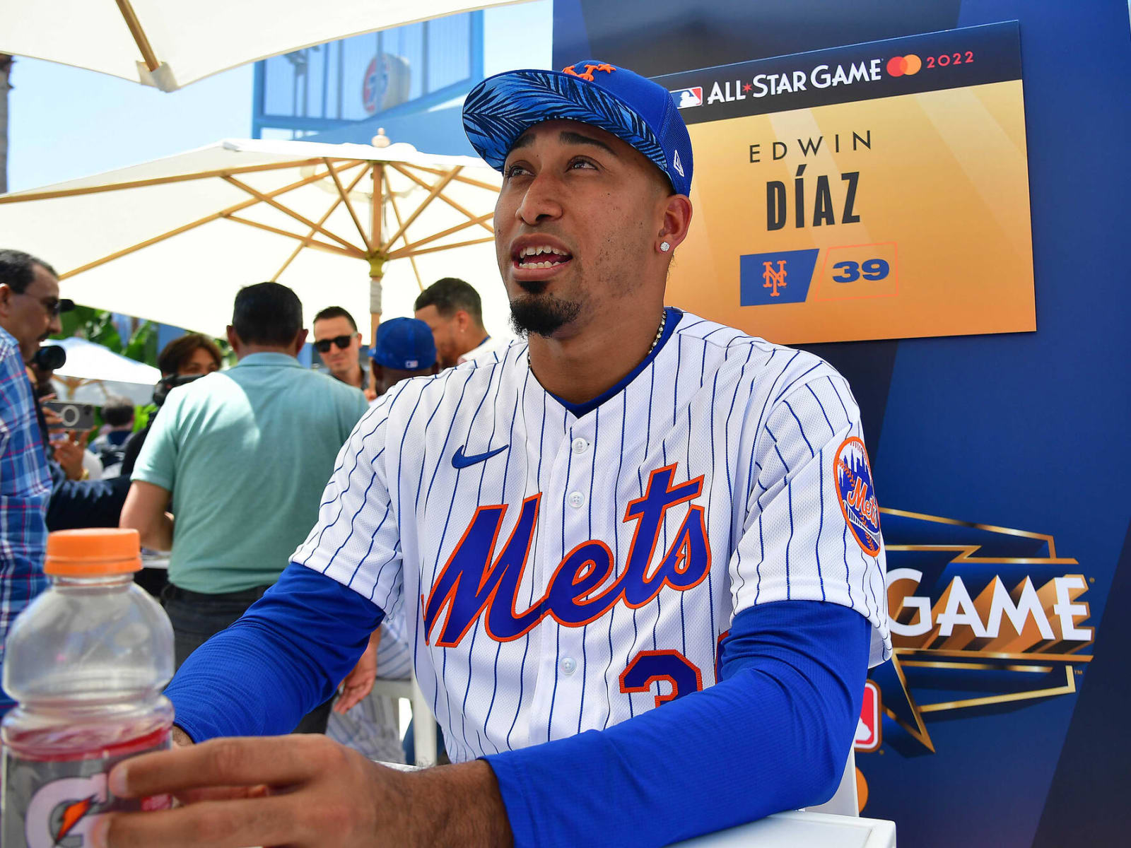 Mets' Edwin Diaz hints at possible 2023 return