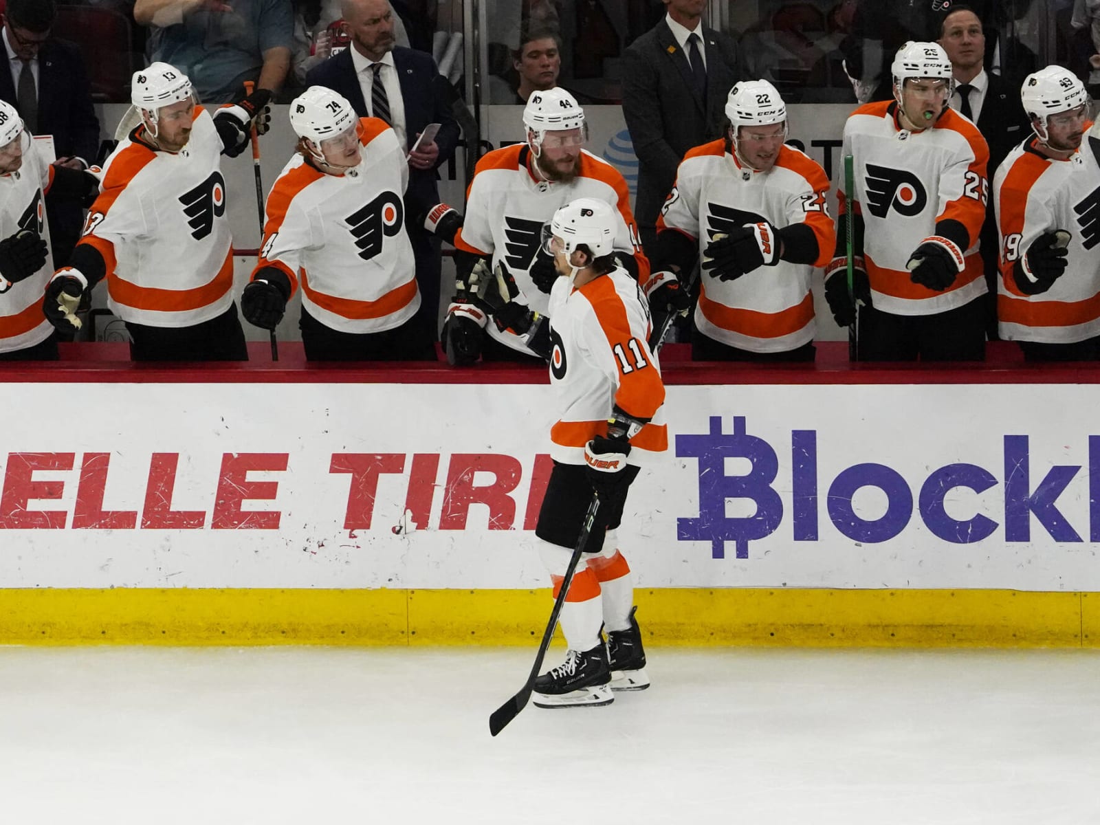 Report: Flyers to face Devils at MetLife Stadium in 2024 Stadium Series -  Flyers Nation