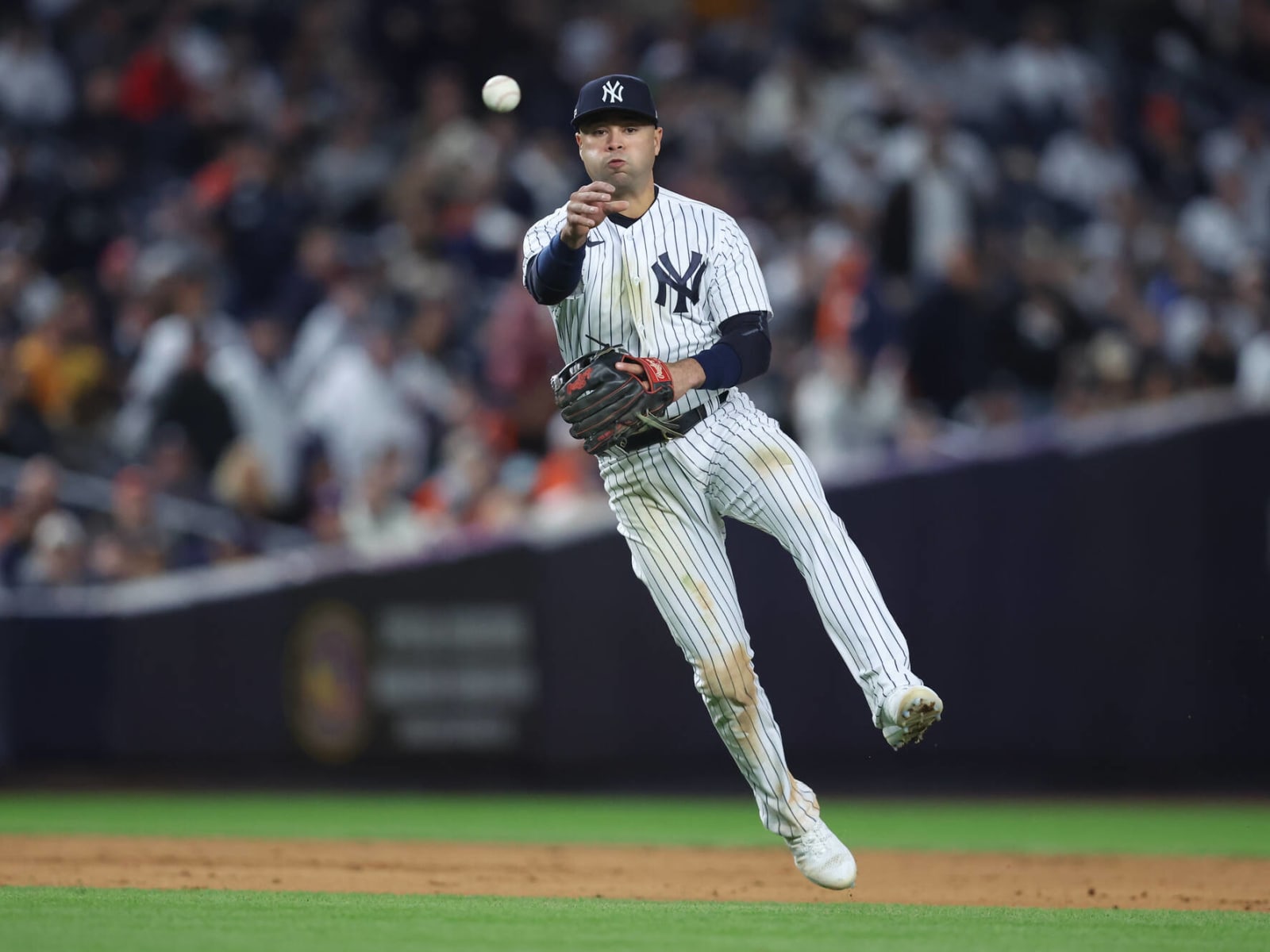 RUMOR: Yankees' potential 2023 shortstop plan, revealed