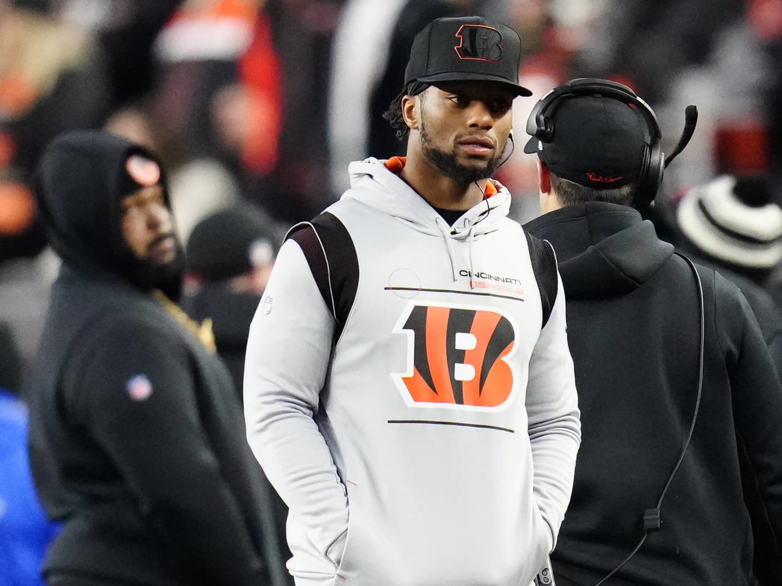 Bengals' Joe Mixon seemingly takes issue with NFL postseason seeding  changes following canceled game vs. Bills