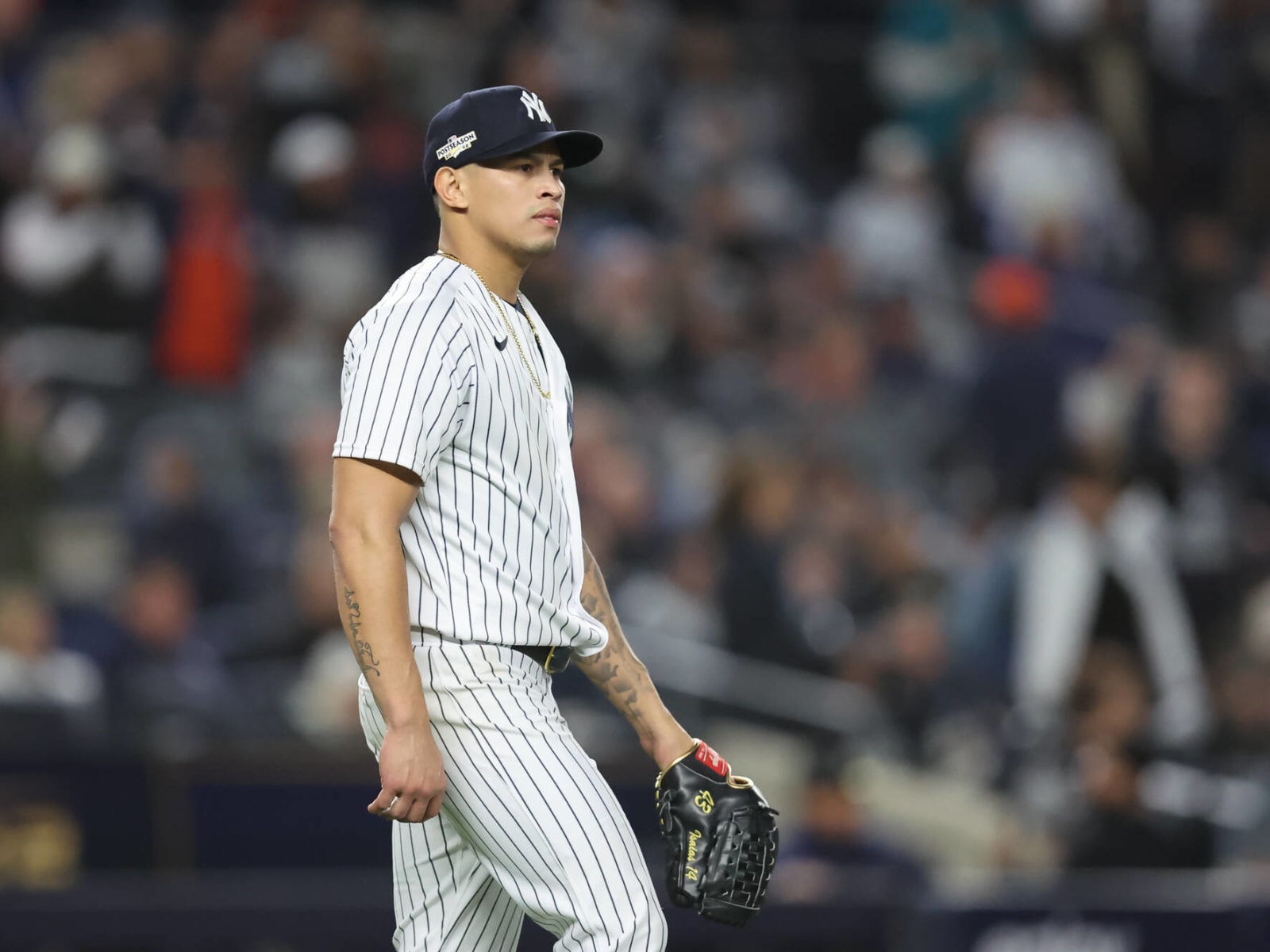 Yankees place righty Loaisiga on 15-day IL