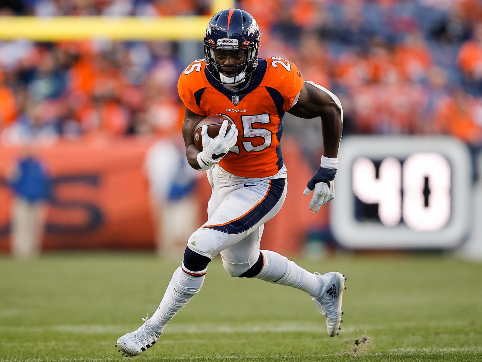 Chance to meet Kenosha native, Broncos running back Melvin Gordon III