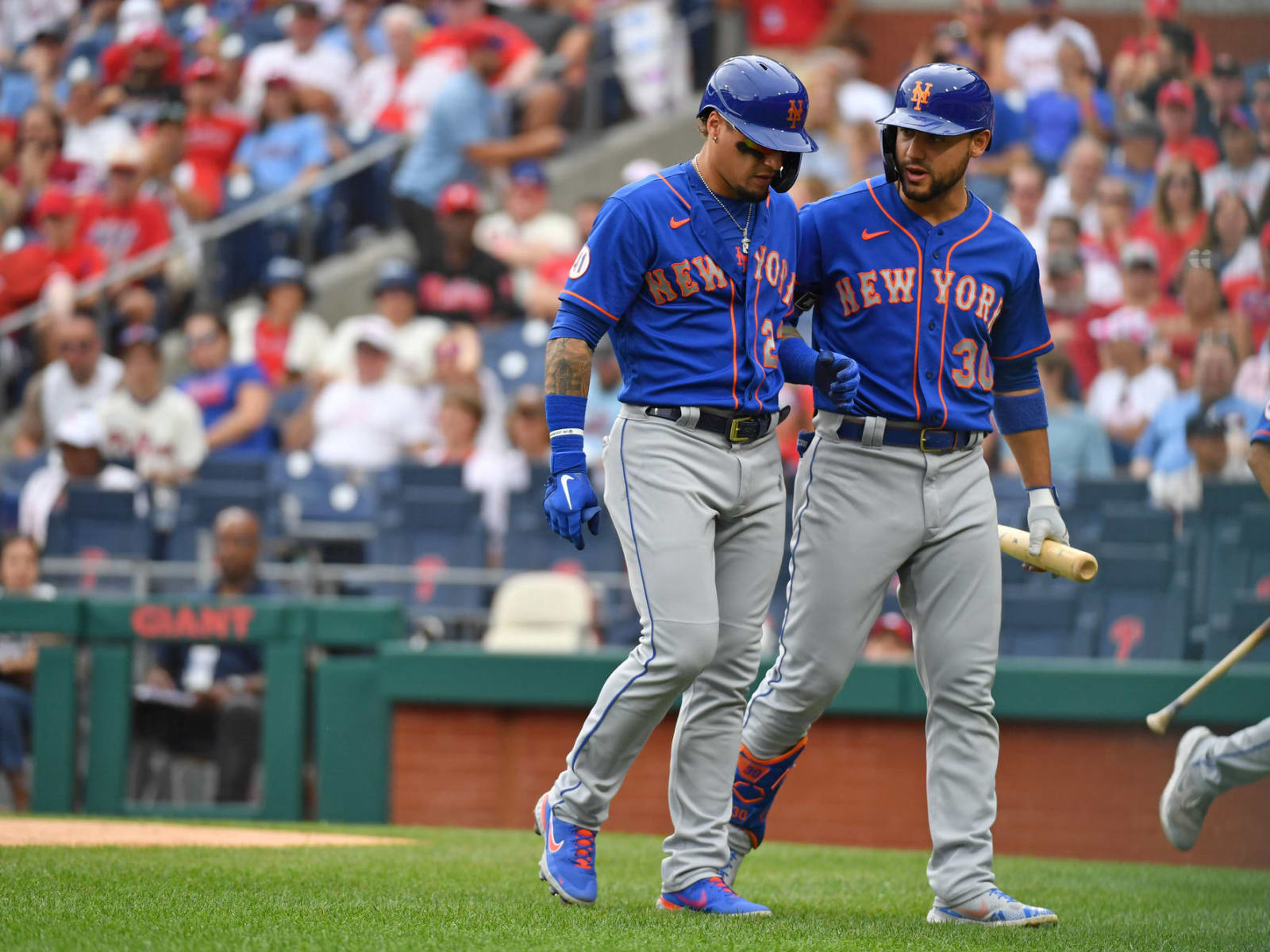 Mets shortstop Javy Baez day-to-day with left hip tightness