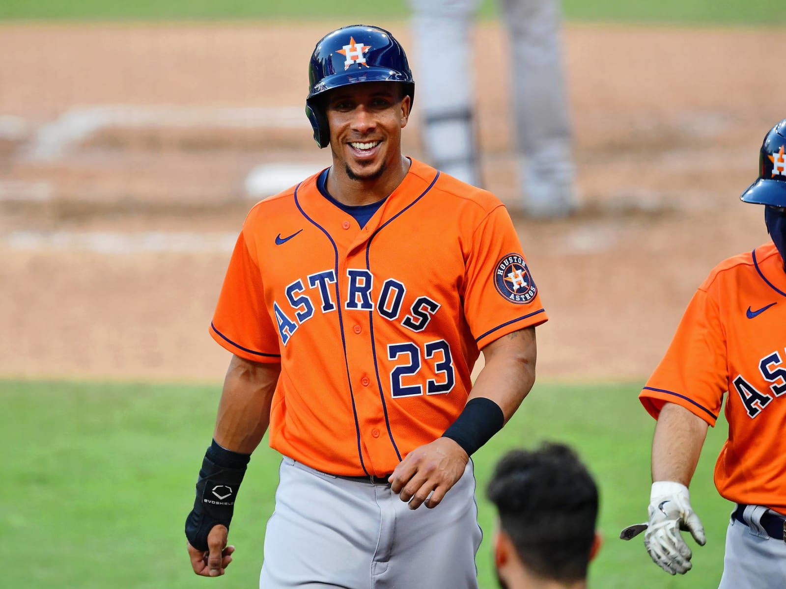 Astros have discussed new deal with Brantley