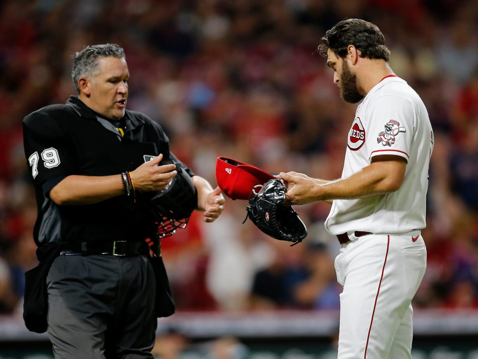 Umpire Baker leaves Blue Jays-Red Sox game after being struck by