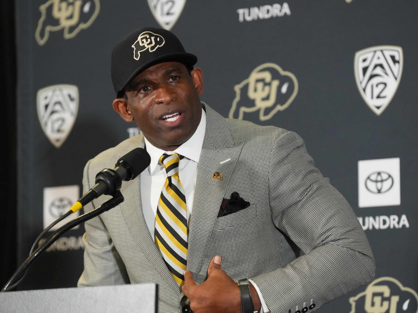 Deion Sanders says there's no argument Tom Brady is superior to