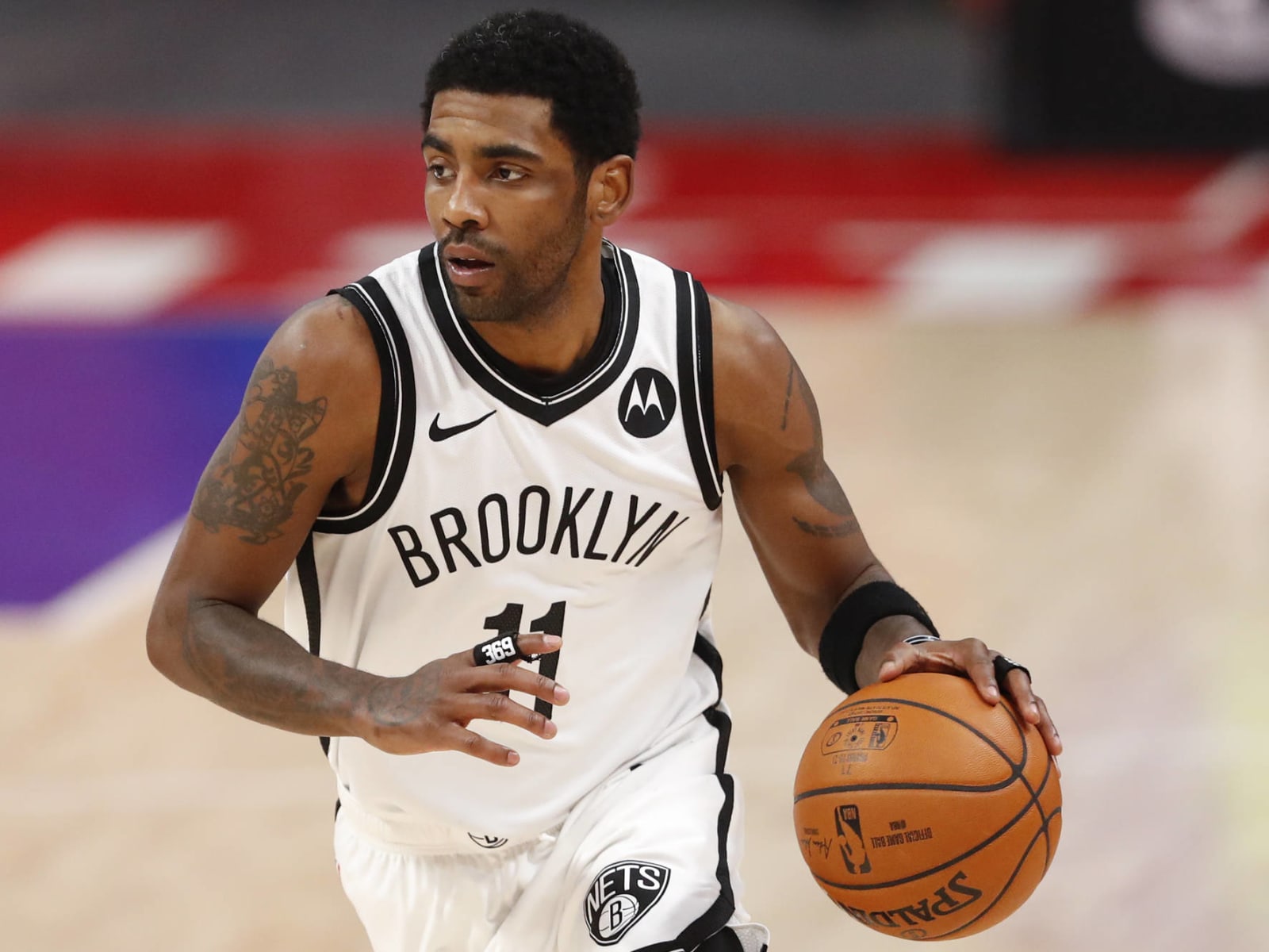 Kyrie 369 cheap