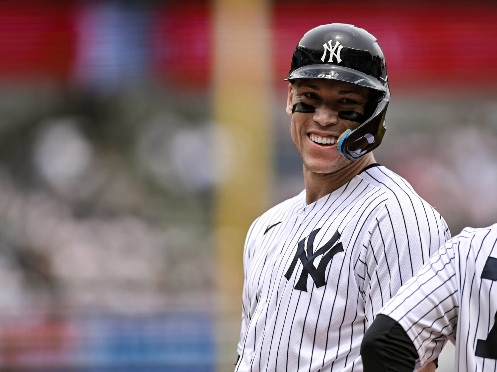 Watch: Aaron Judge's dog plays on field at Yankee Stadium