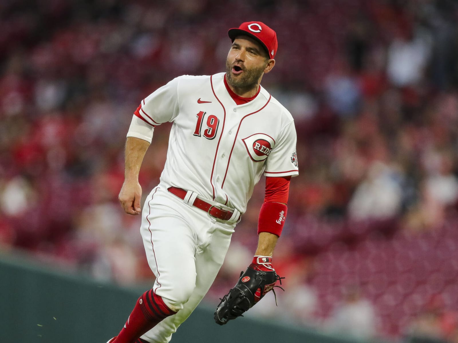 Joey Votto goes viral for his wild Instagram comment about aliens