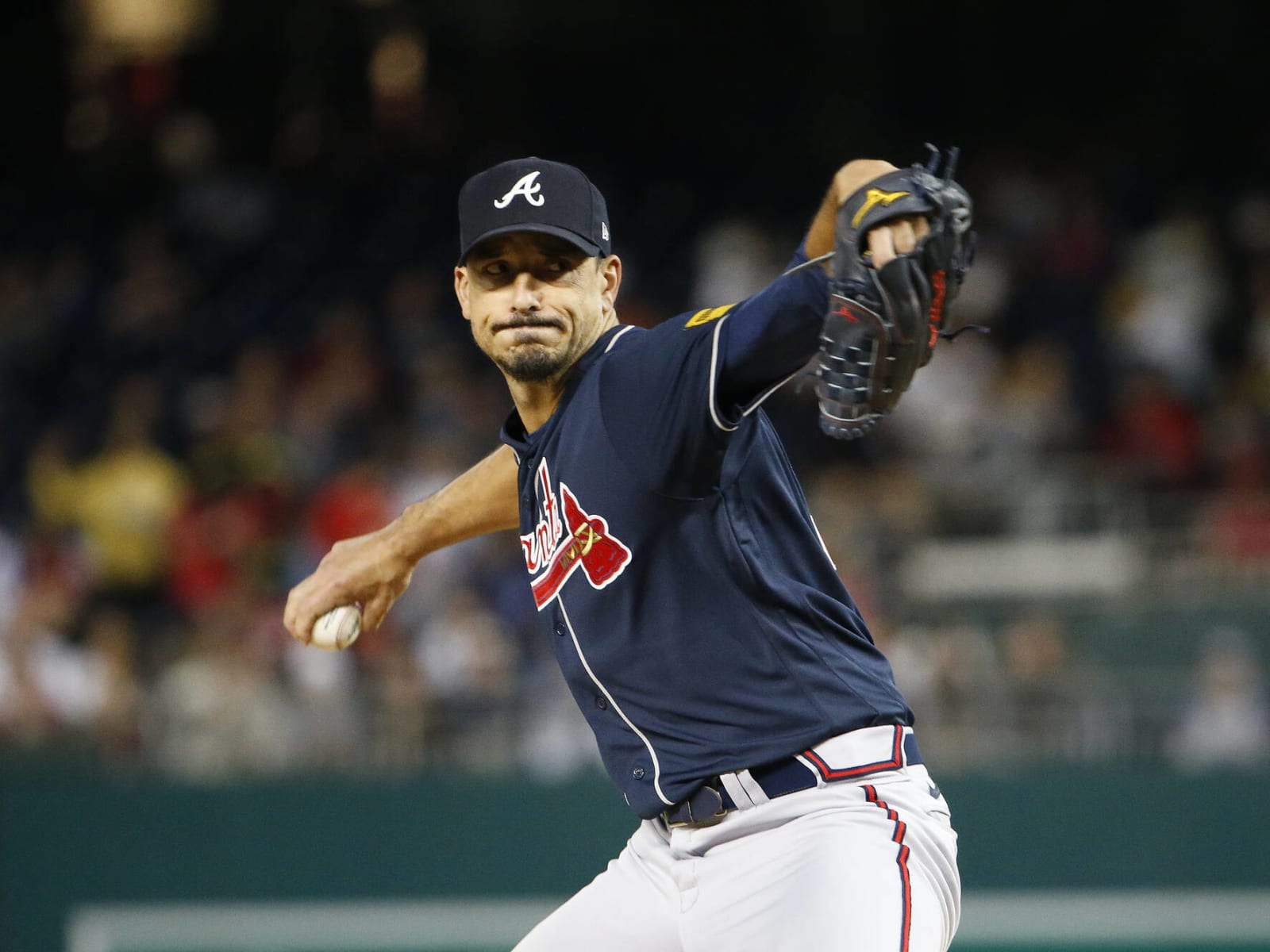 Charlie Morton removed vs. Nationals as Braves pitching injury