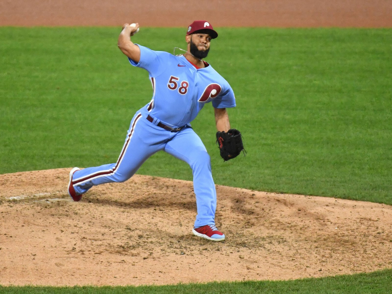 Report: Phillies reliever Seranthony Dominguez has UCL injury in