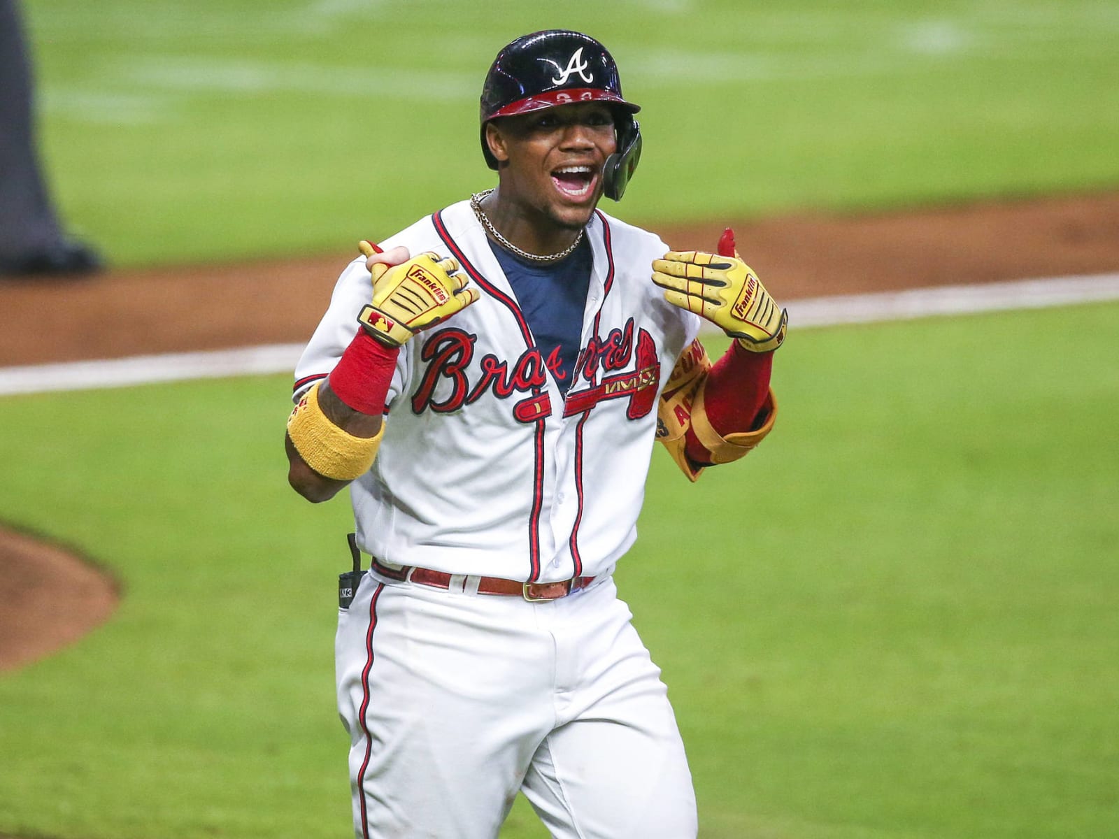 Braves star Ronald Acuña Jr. leaves game after being hit by pitch