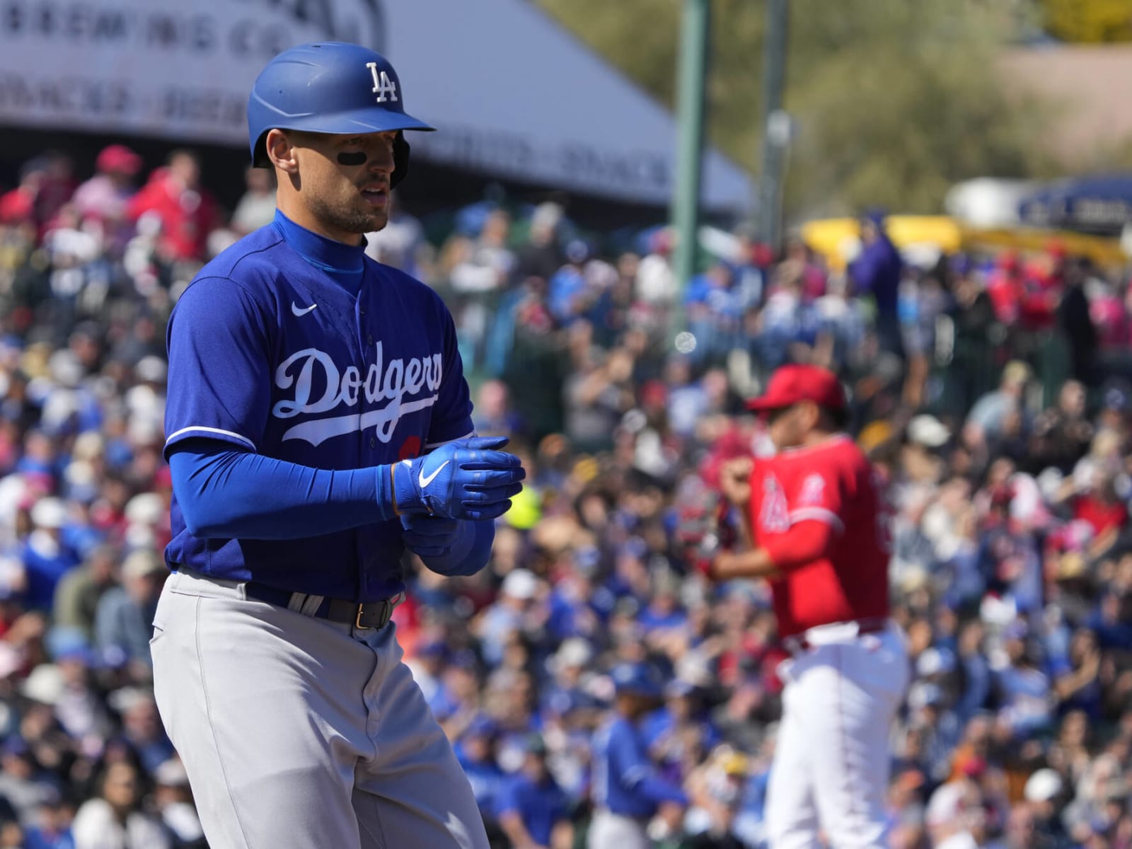 Dodgers News: Trayce Thompson Wore No. 43 For Great Britain In Honor Of  Father