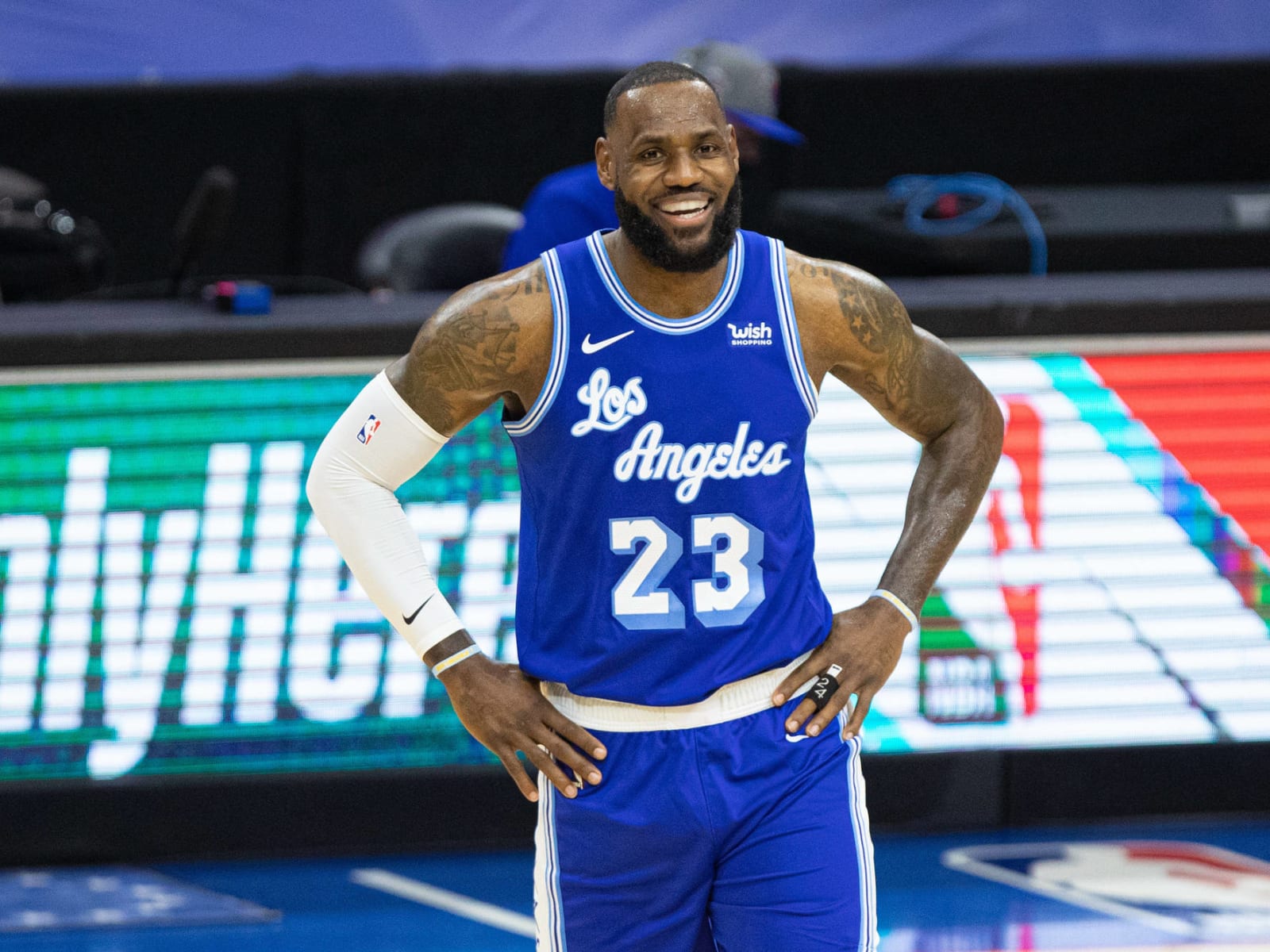 Lebron james blue lakers jersey cheap