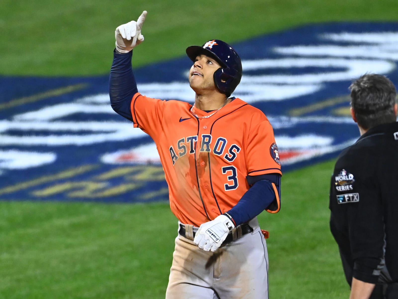 Jeremy Peña sets another MLB record with World Series home run