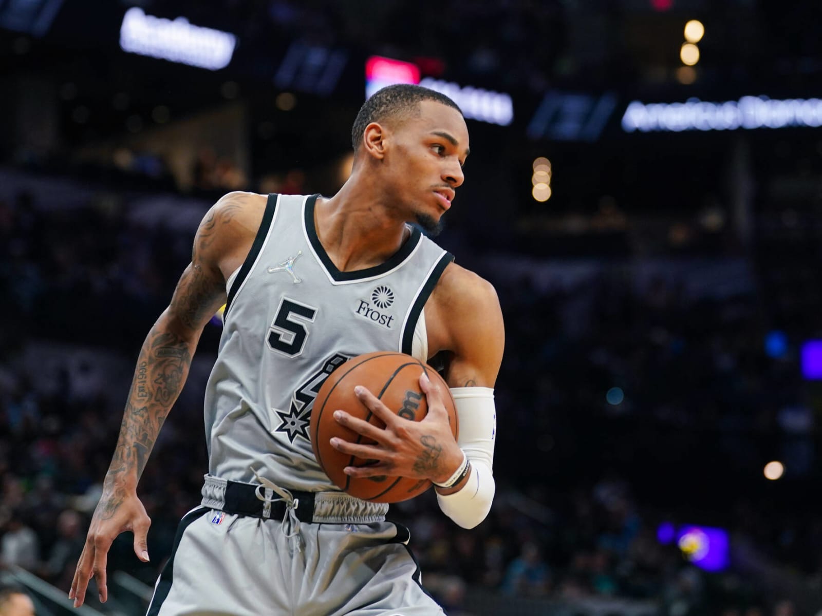 LOOK: Dejounte Murray calls out Paolo Banchero directly for starting new  rivalry - On3