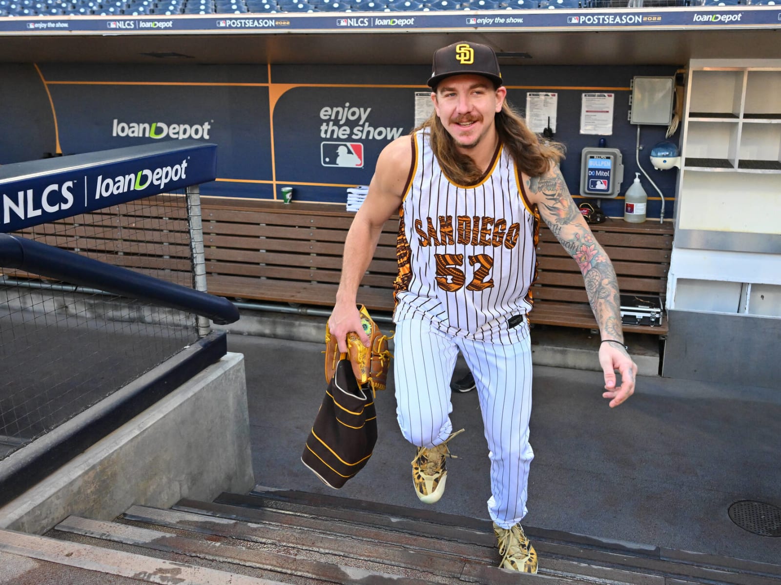 White Sox RHP Mike Clevinger avoids serious arm injury