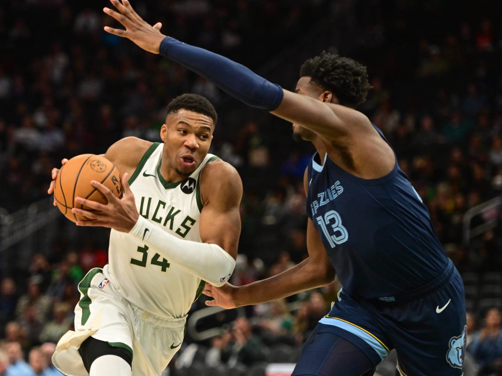 Milwaukee Bucks vs. Oklahoma City Thunder: Prediction, odds and more for  2023-24 NBA preseason