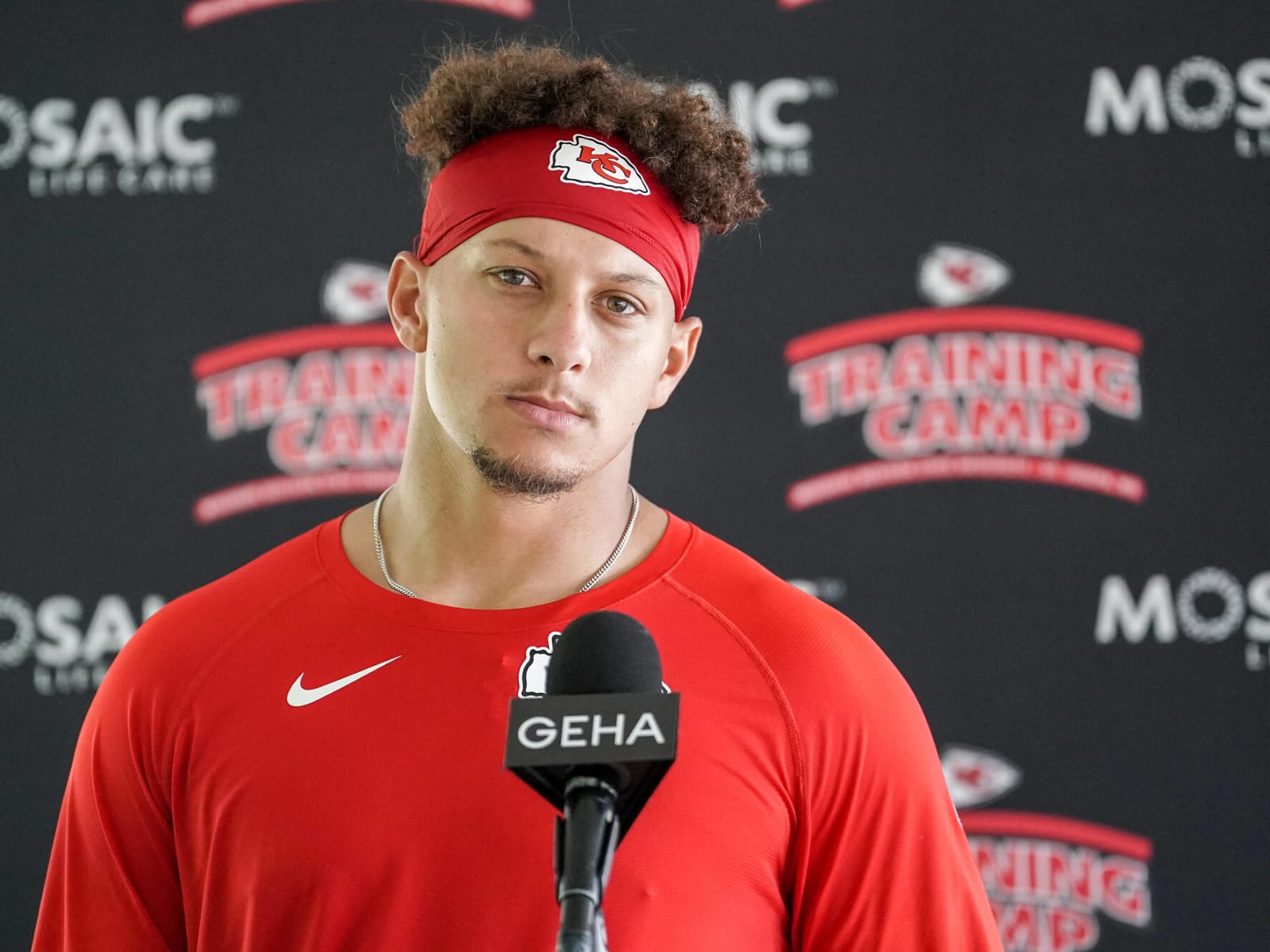 I would like to speak to the manager!”…. Patrick Mahomes opens his