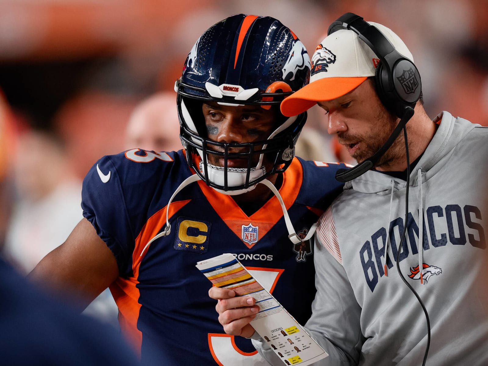 NFL on X: HALFTIME: A FG at the end of the half gives the @Broncos the  lead. #DENvsLAC  / X