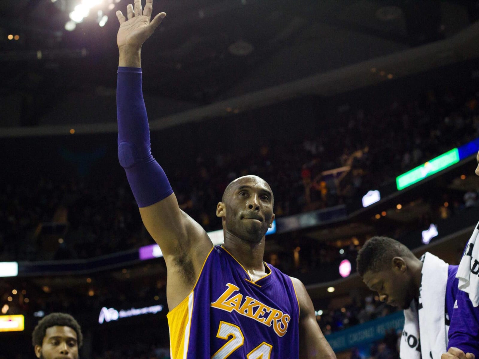 Los Angeles Lakers to unveil Kobe Bryant statue outside their arena on  February 8