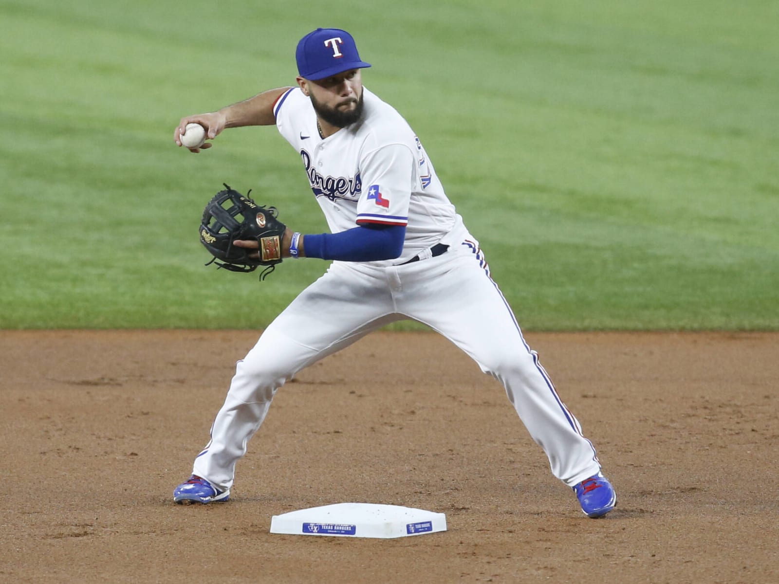 Isiah Kiner-Falefa's parents travel from Hawaii to see their son's MLB  debut, Major League Baseball, travel, Texas Rangers