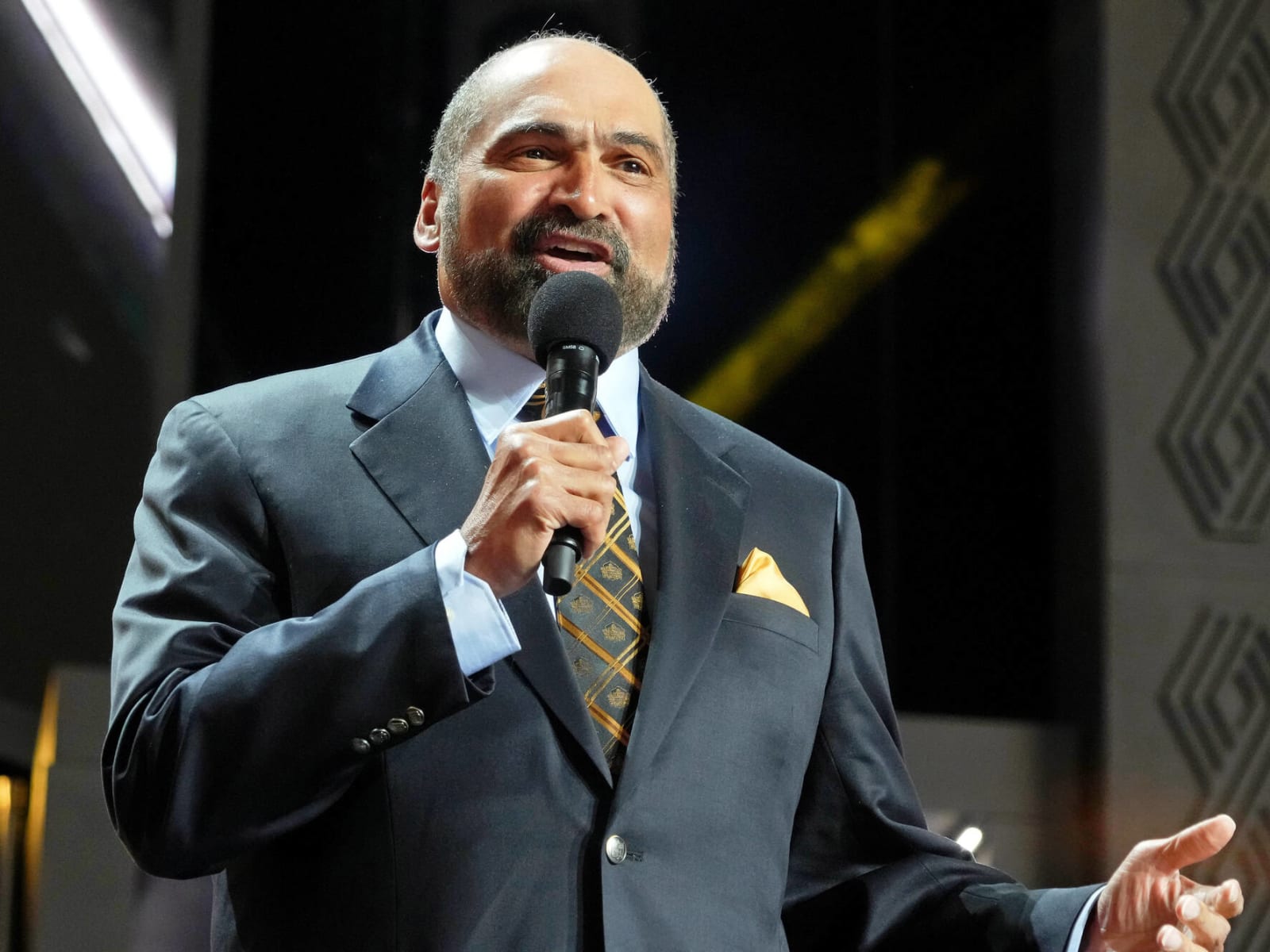 Steelers Hall of Fame RB Franco Harris dies at 72