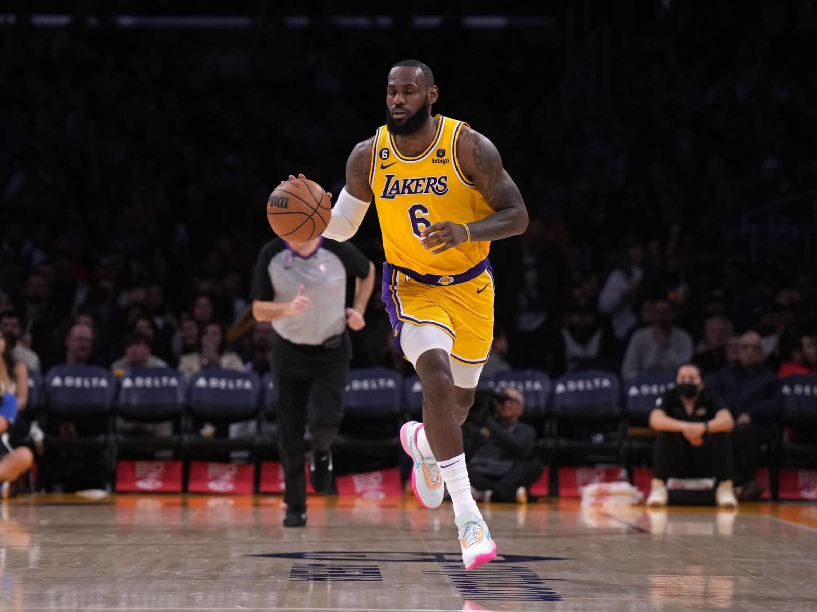 Lebron james martin luther king shoes online