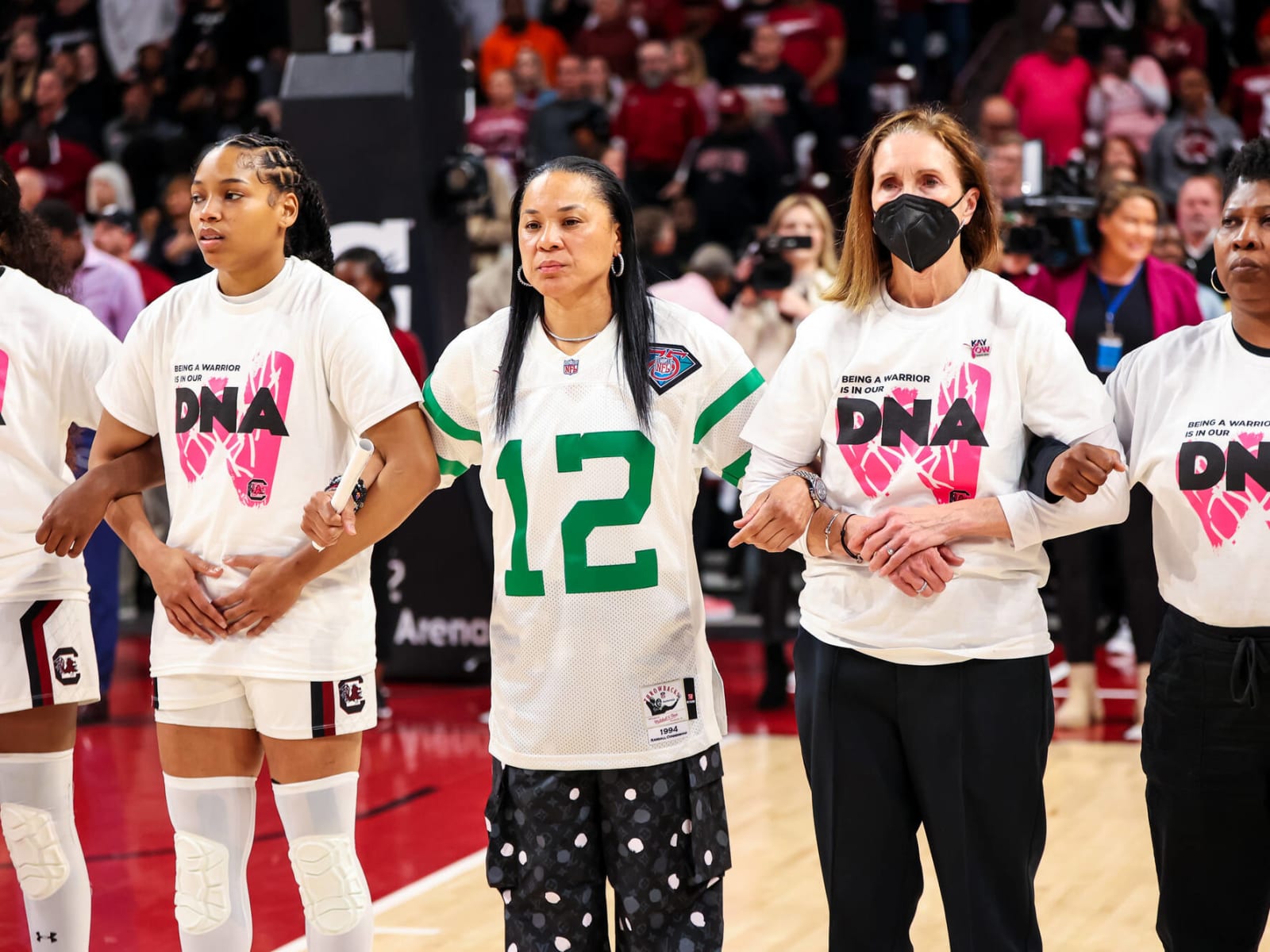 Dawn Staley rocks the Eagles throwback jersey on Super Bowl Sunday 🦅 
