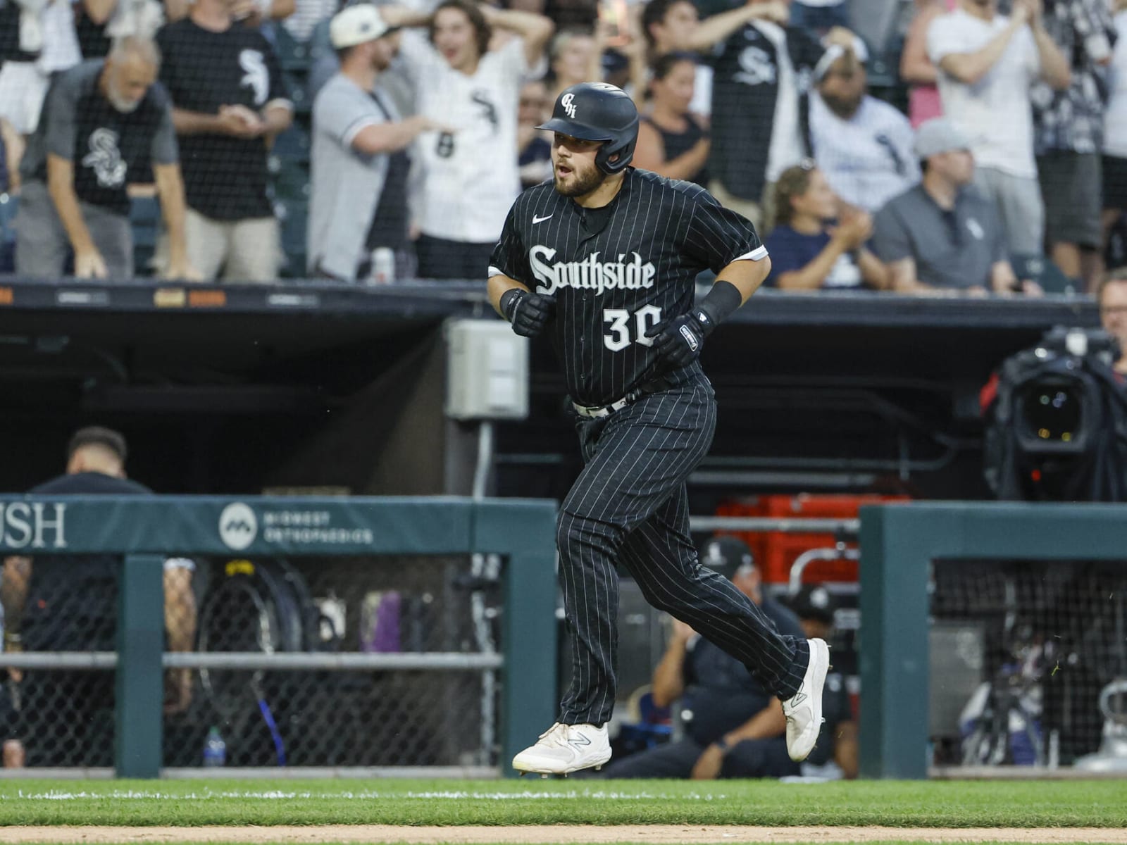 Chicago White Sox trade Jake Burger, Keynan Middleton