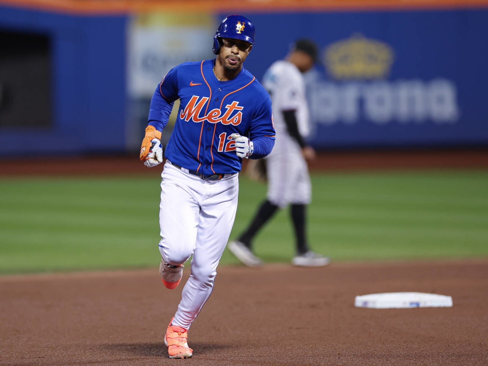 Jeff McNeil - MLB News, Rumors, & Updates