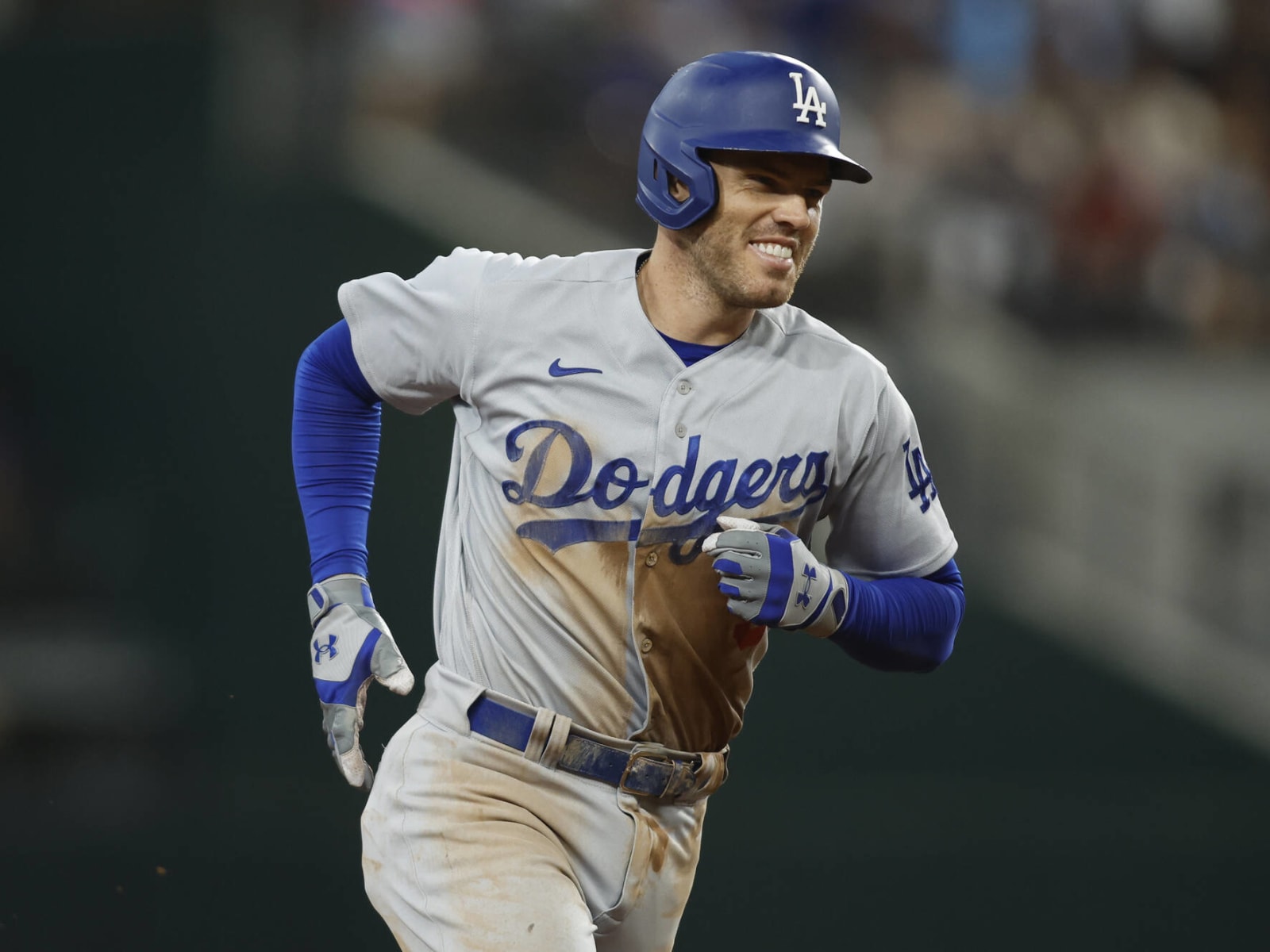 Freddie Freeman Signs Six-Year, $162M Contract With Dodgers –