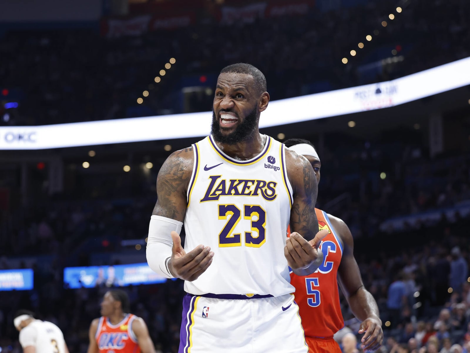 Lebron james christmas jersey best sale