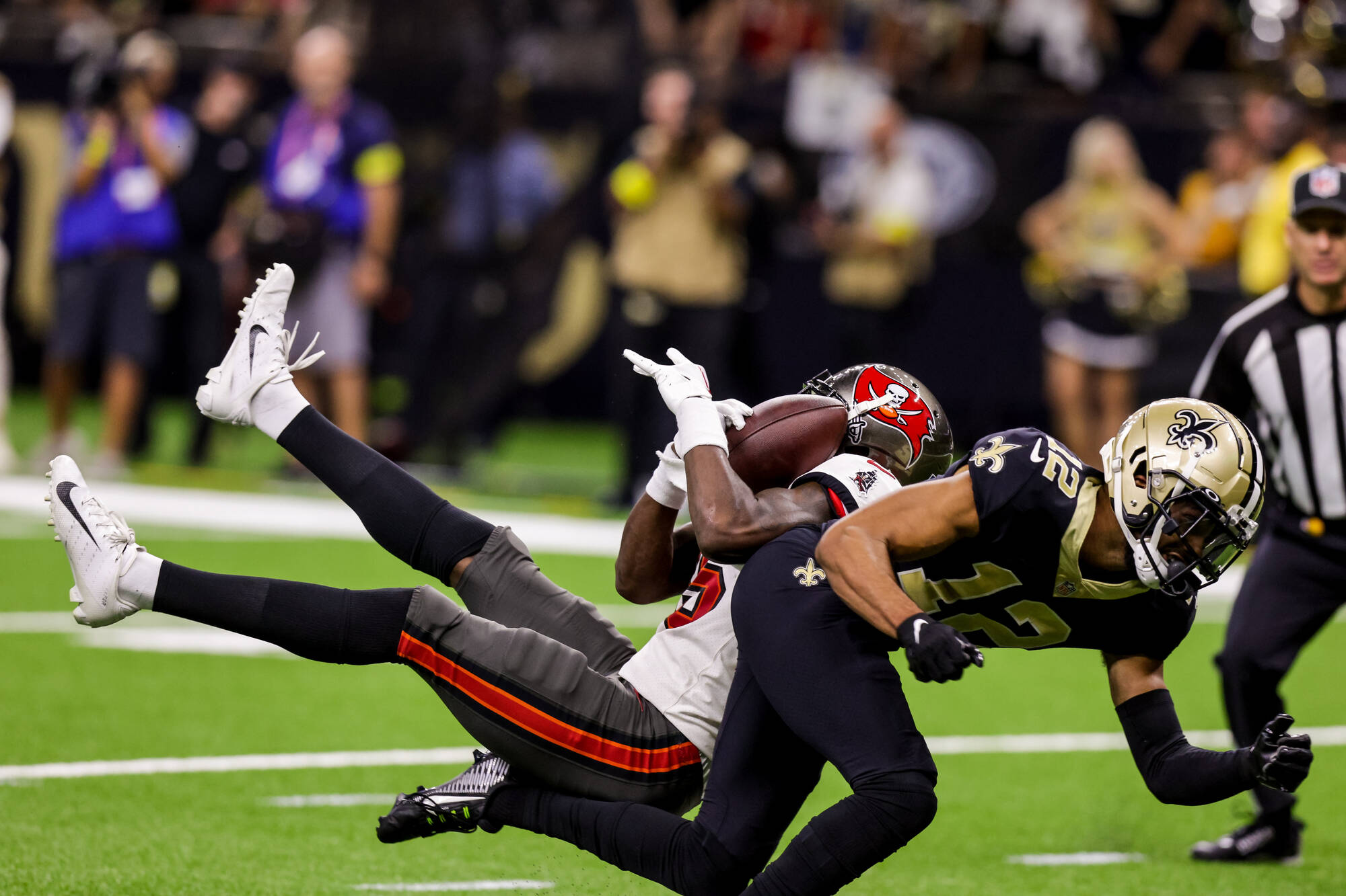 Bucs DBs stall Jameis Winston's comeback
