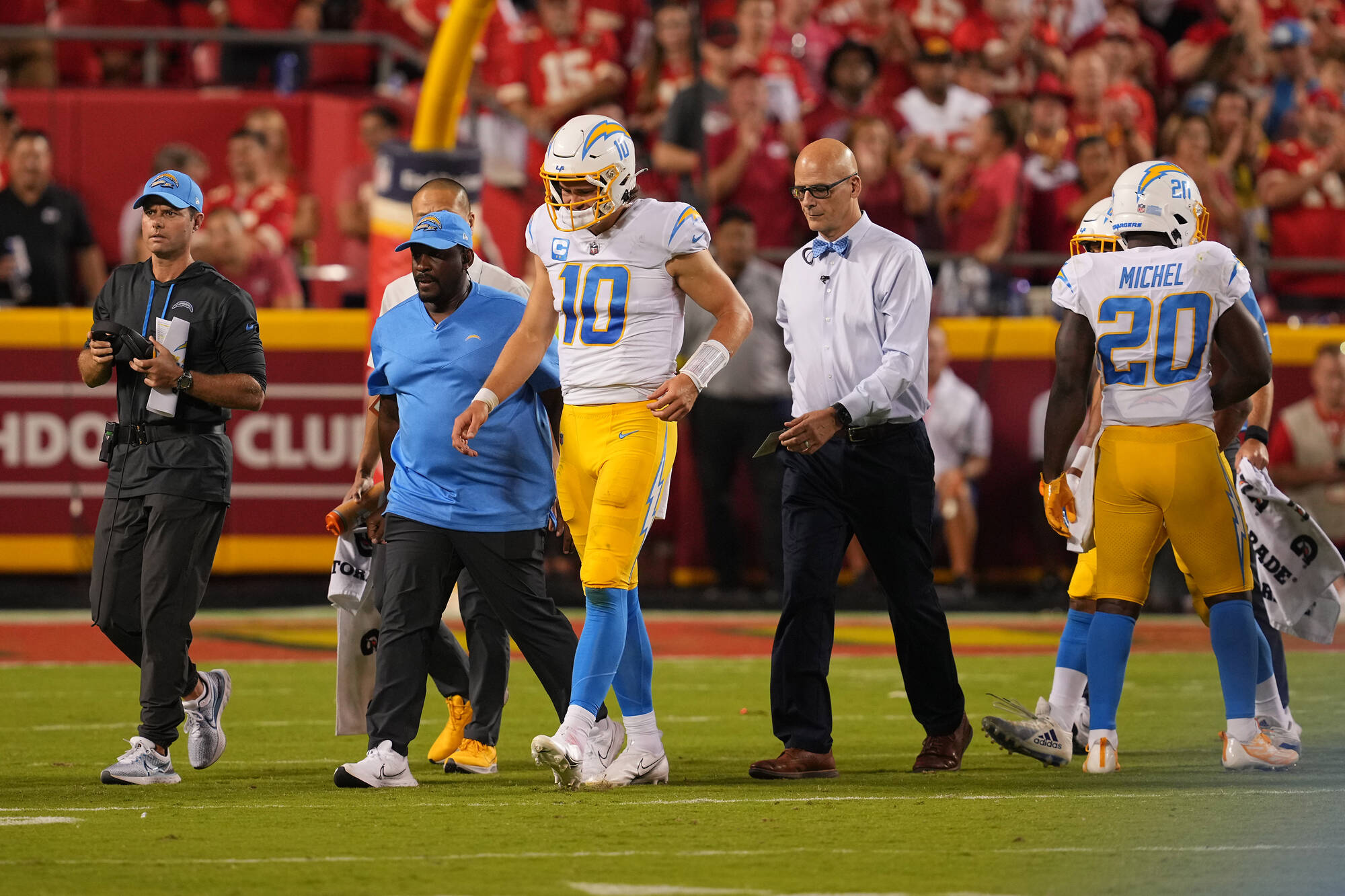 Justin Herbert issue threatens Chargers' hopes