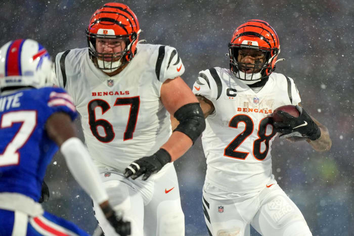 Undeterred by O-line injuries, Bengals submit masterpiece