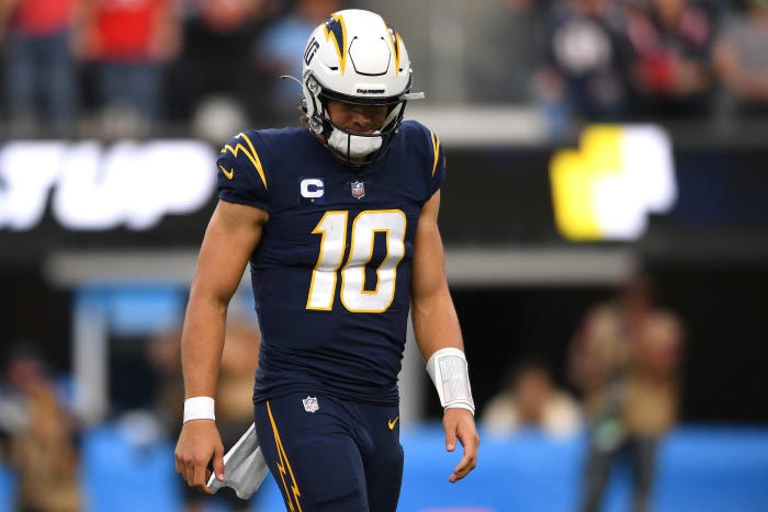 LA CHARGERS (4-3) AT PHILADELPHIA (3-5) (Sunday, 4:05 p.m. ET)
