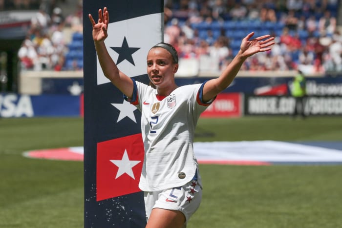 Atlanta Hawks - U.S. Soccer's Mallory Pugh and Atlanta Braves