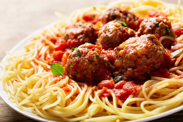 Spaghetti & meatballs
