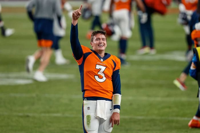 Nov 1: Broncos get late win vs. Chargers