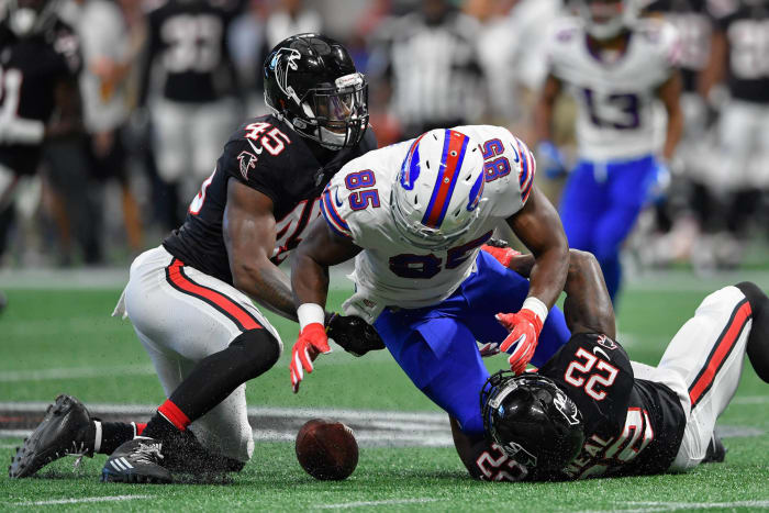 FALCONS ... unseat Saints atop NFC South