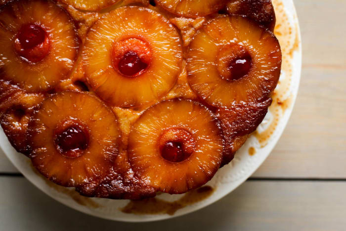 Pineapple upside down cake