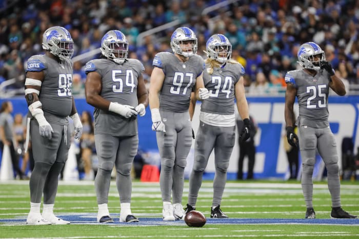 Lions defense caves in again