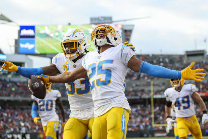 Chargers defense shines in unreliable contender duel
