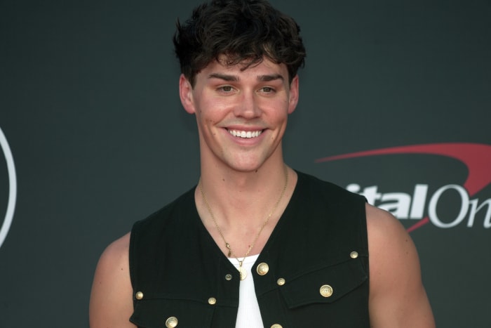 Noah Beck