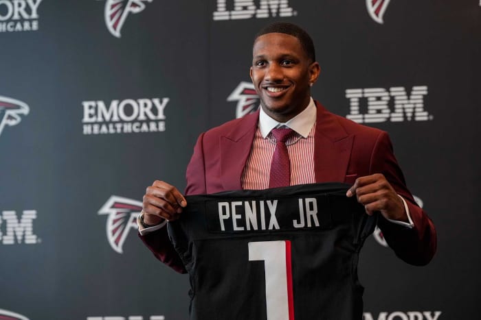 Atlanta Falcons: Drafting Michael Penix Jr.