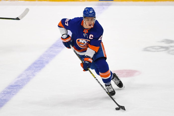 The Islanders search for an Anders Lee replacement