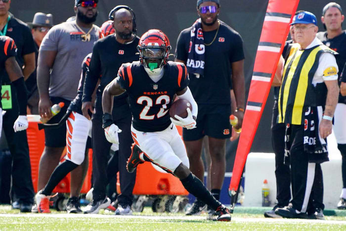 Bengals: Chidobe Awuzie, CB