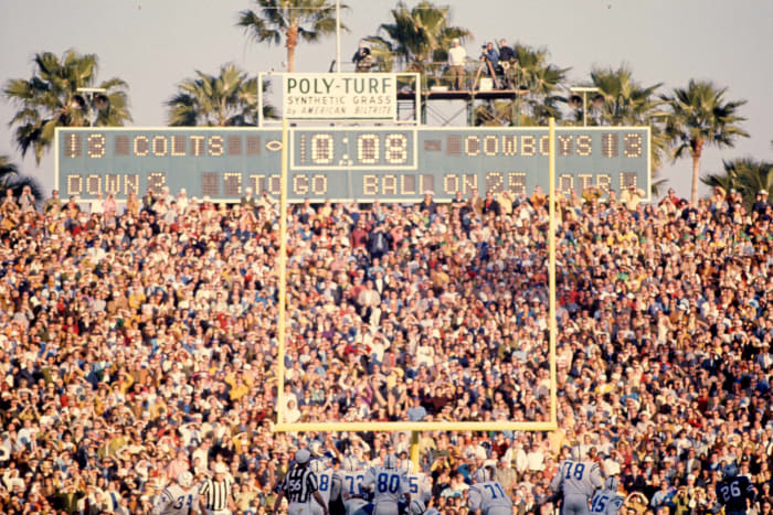 Super Bowl V - Tommy Loy